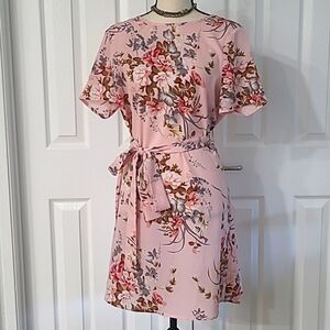 🎁3/$30🎁 Shift Dress Pink Floral w Matching Tie Waist sz L